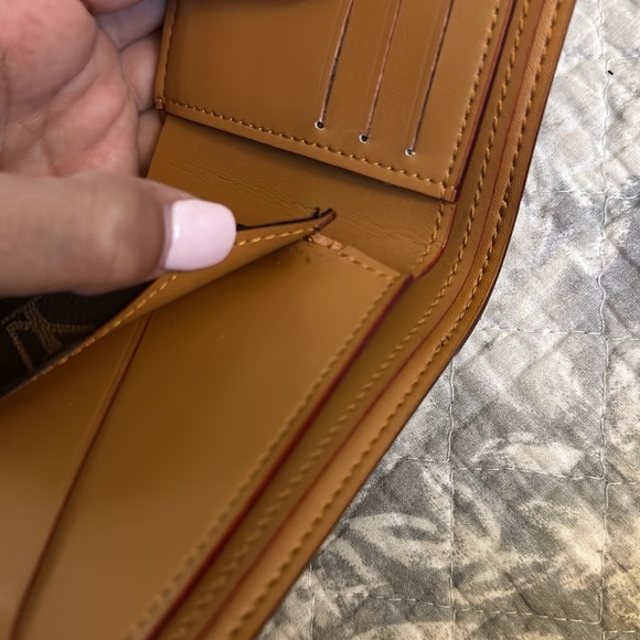 LV men’s monogram wallet - Picture 3 of 8